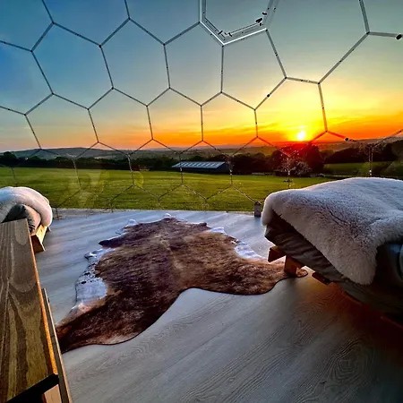Deerstone Glamping- Pendle Hill Dome Campismo de Luxo *