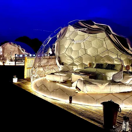 Campismo de Luxo Deerstone Glamping- Pendle Hill Dome Earby
