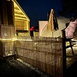 Deerstone Glamping- Pendle Hill Dome *