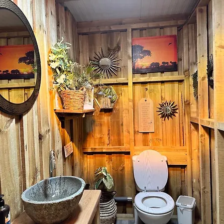 Deerstone Glamping- Pendle Hill Dome Earby