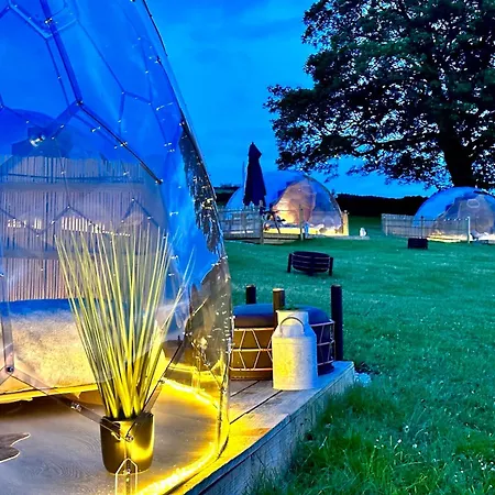 Deerstone Glamping- Pendle Hill Dome * Earby