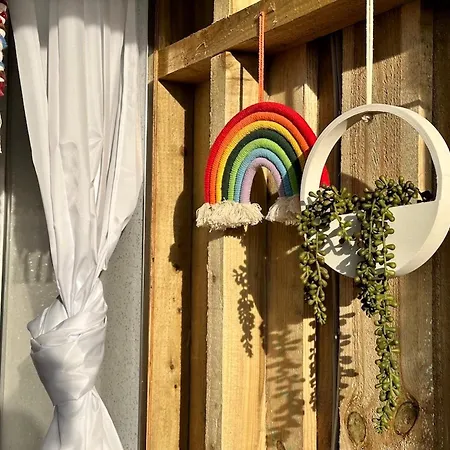 Deerstone Glamping- Pendle Hill Dome * Earby