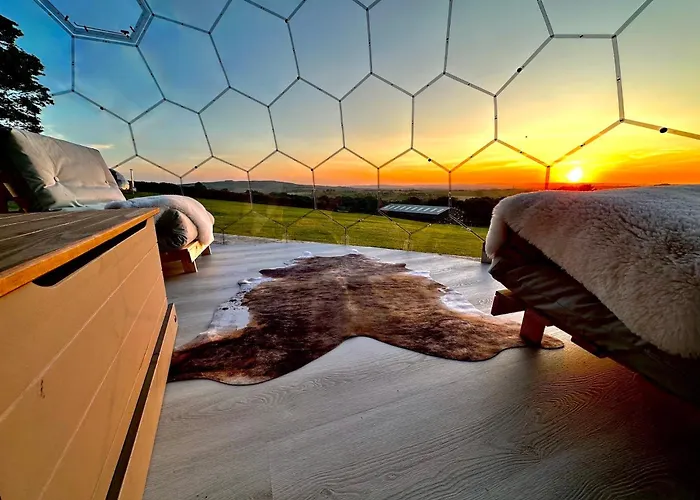 Deerstone Glamping- Pendle Hill Dome Campo de lujo Earby