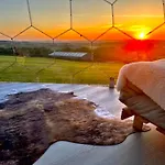 Deerstone Glamping- Pendle Hill Dome *