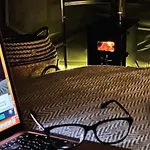 Deerstone Glamping- Pendle Hill Dome Earby